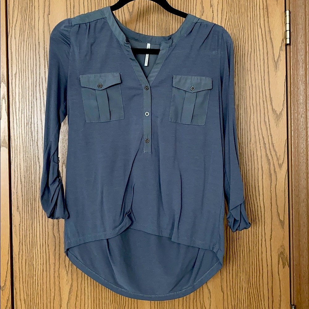 Women’s button up shirt